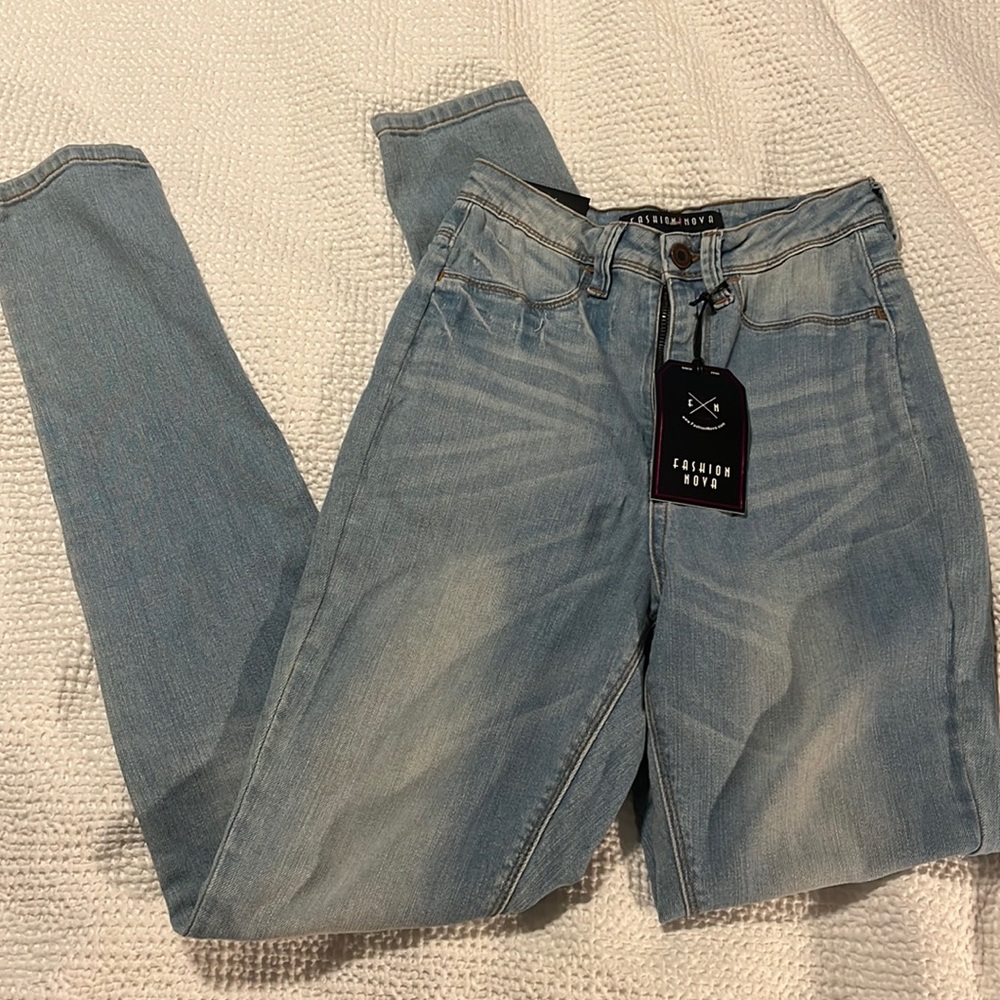 Fashion Nova jeans w/ tags